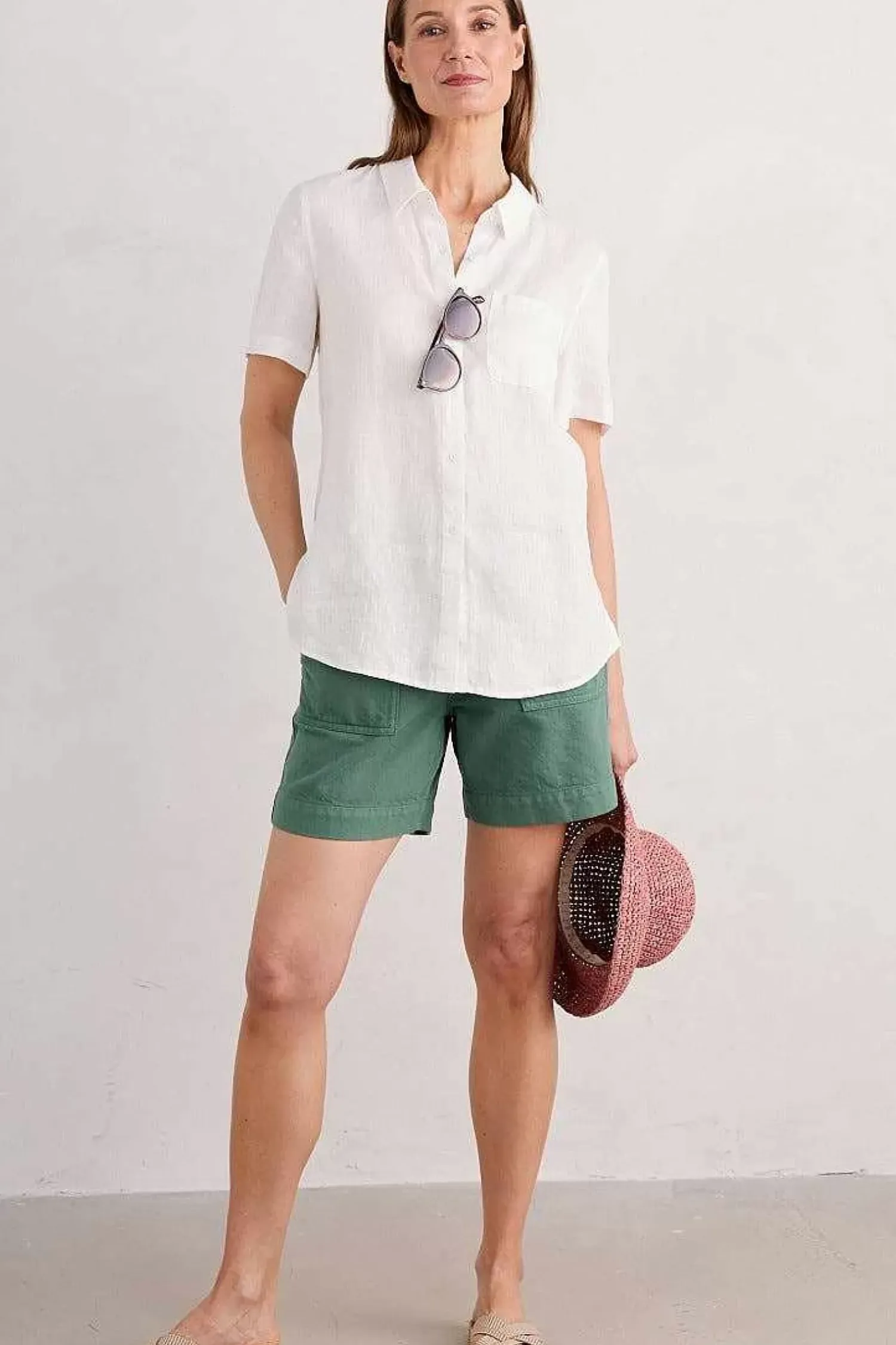 Tops<Seasalt Cornwall Drydock Short Sleeve Linen Shirt Chalk