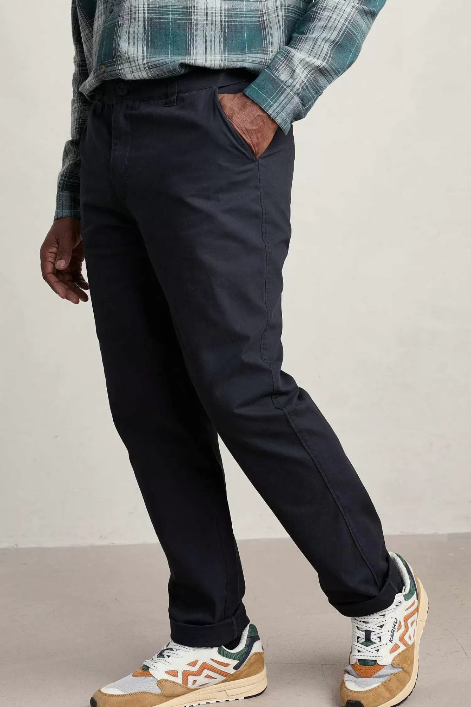 Trousers & Shorts<Seasalt Cornwall Men's Bowman Organic Cotton Trousers Inkwell
